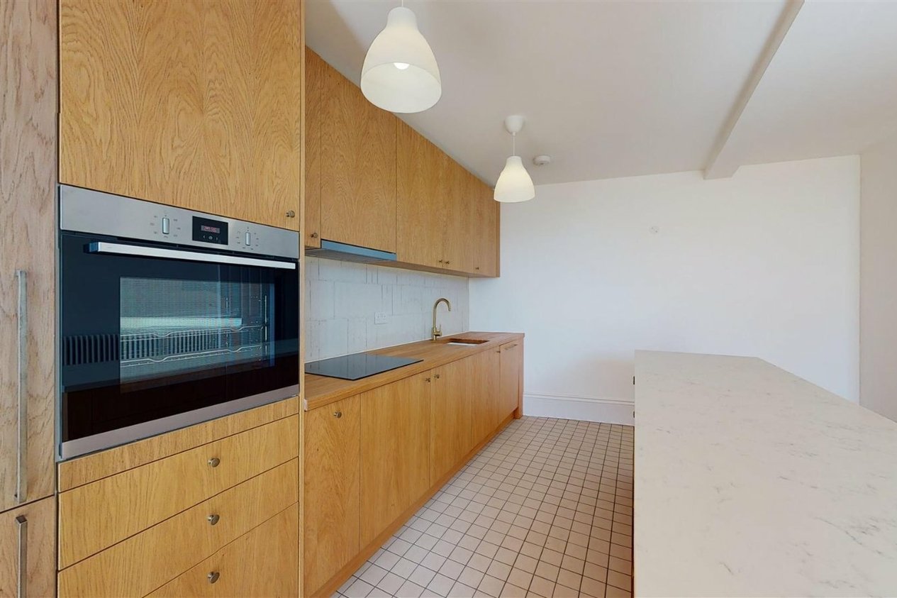Properties Under Offer in Royal Crescent St. Augustines Road