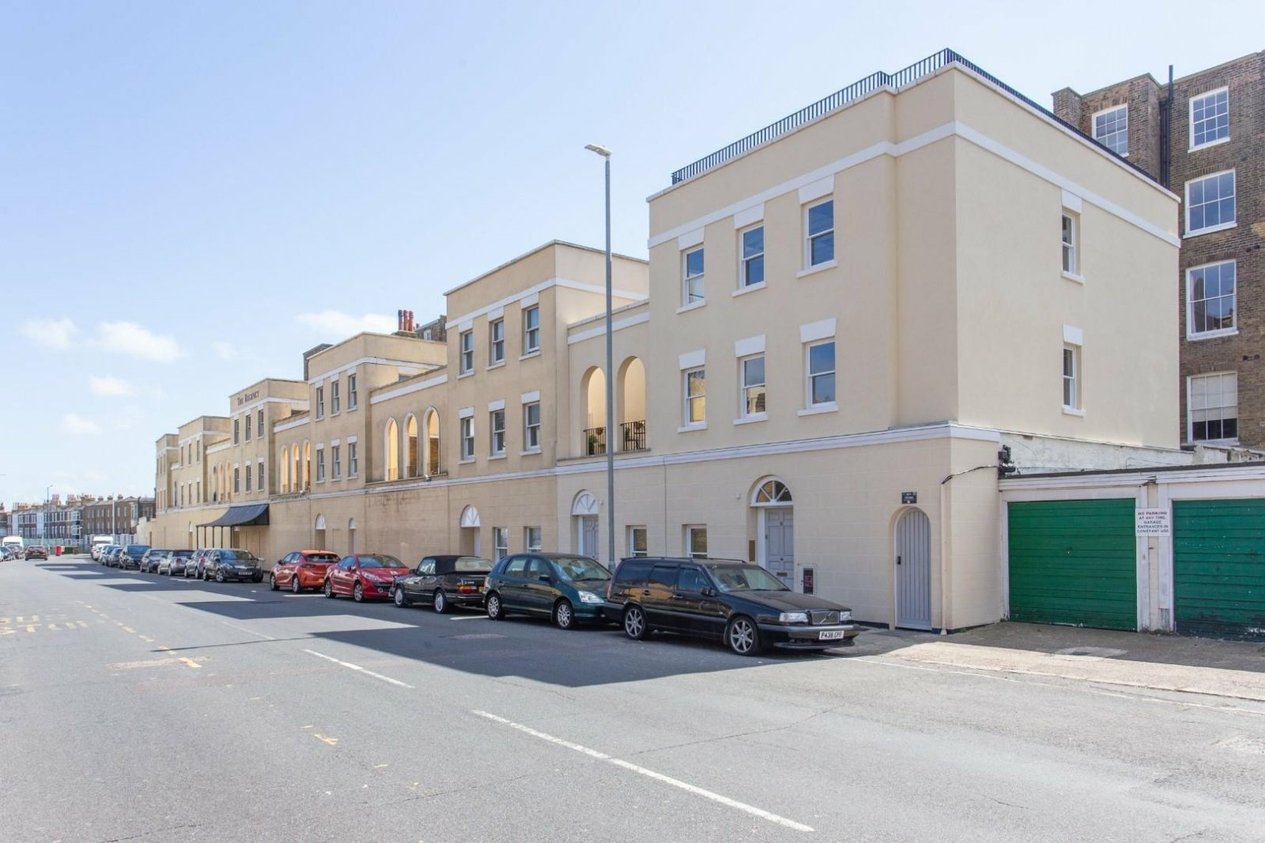 Properties Under Offer in Royal Crescent St. Augustines Road