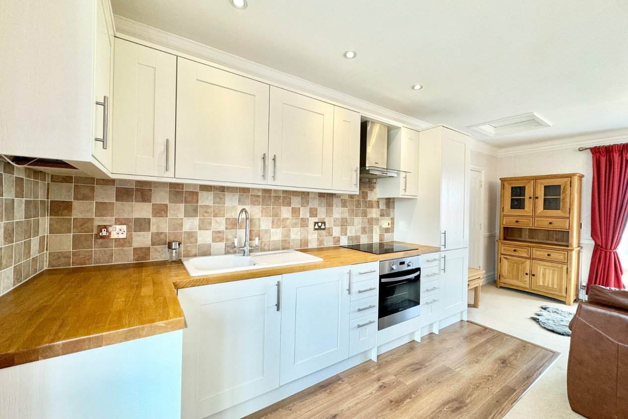 Properties To Let in Sea Road 