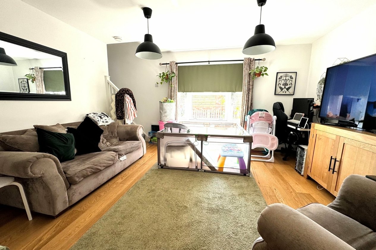 Properties To Let in Sea Road 