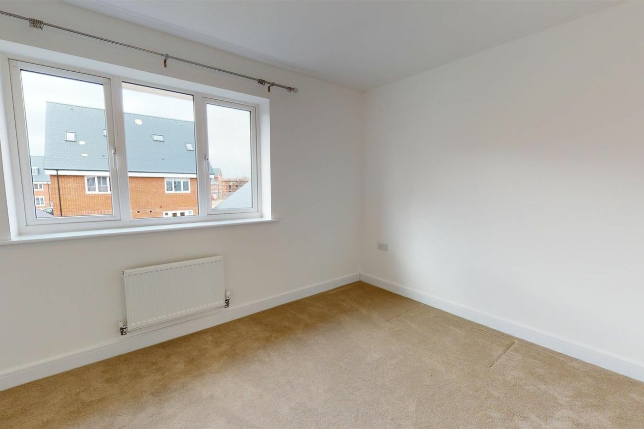 Properties To Let in Smith Way  Canterbury