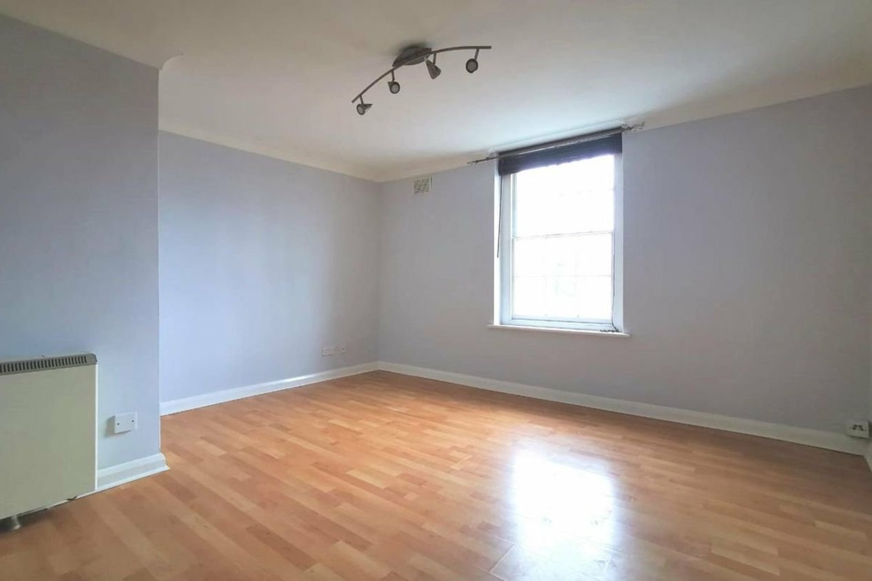 Properties Let in Snargate Street Dover