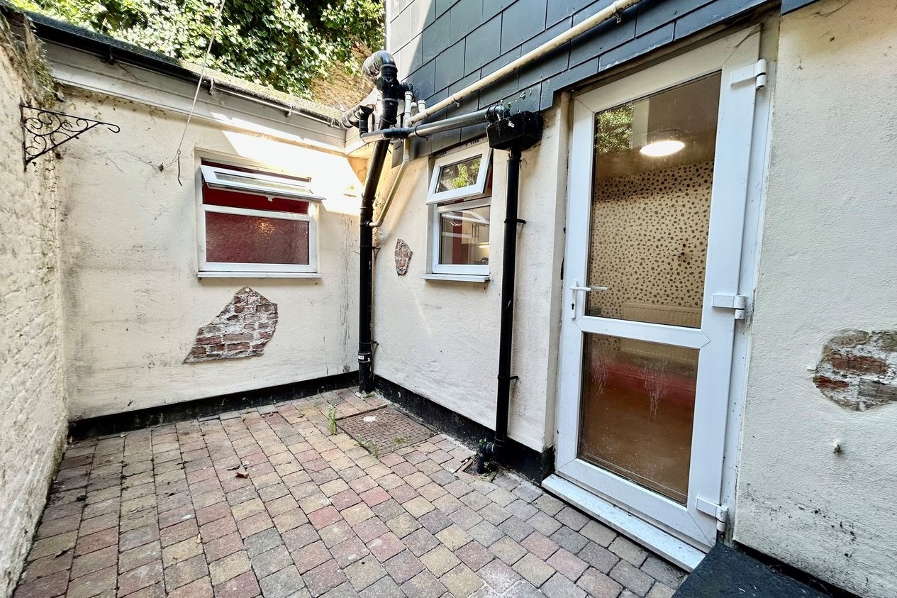 Properties To Let in Snargate Street  Dover