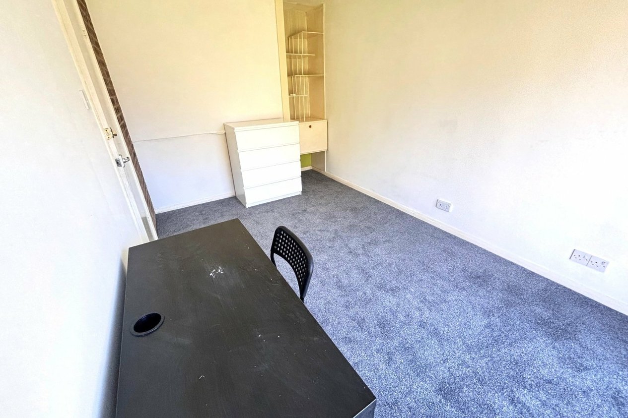 Properties Let in Somner Close Canterbury