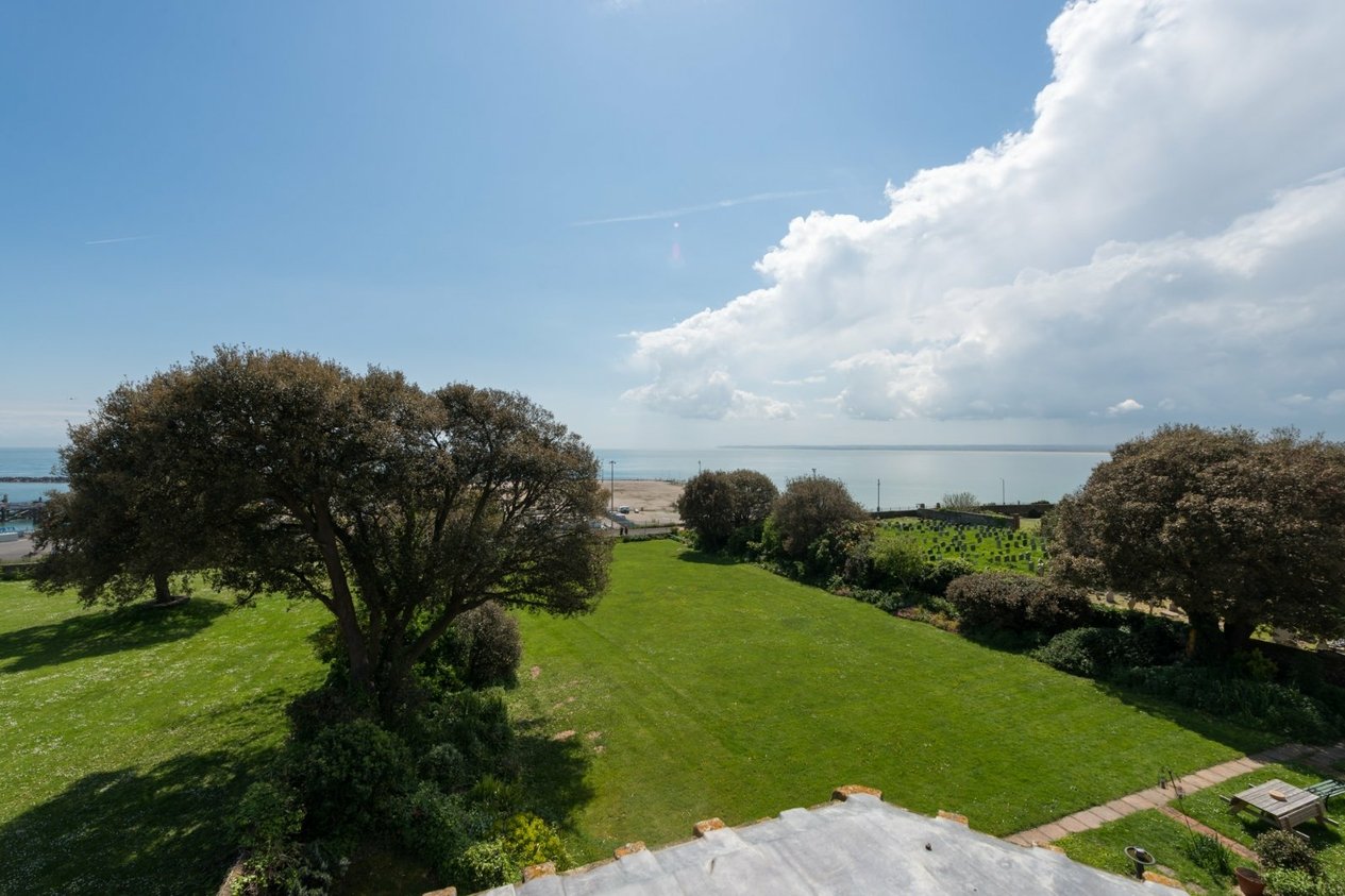 Properties To Let in St. Augustines Road Ramsgate