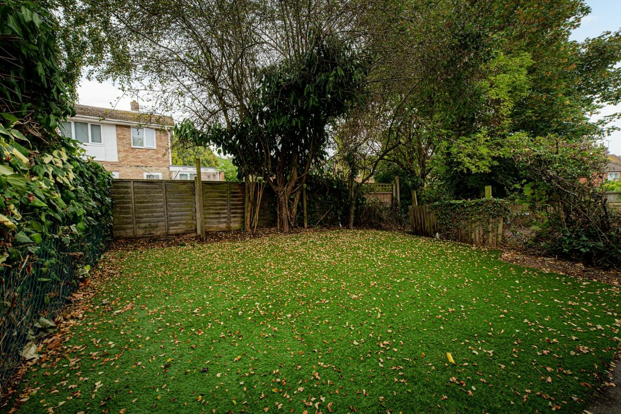 Properties To Let in St Michaels Place Canterbury