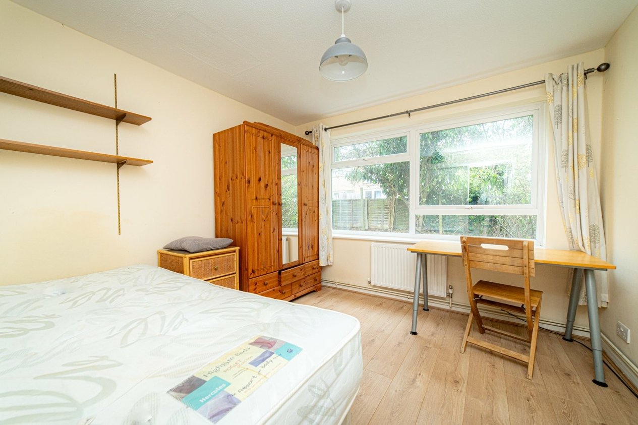 Properties To Let in St Michaels Place Canterbury