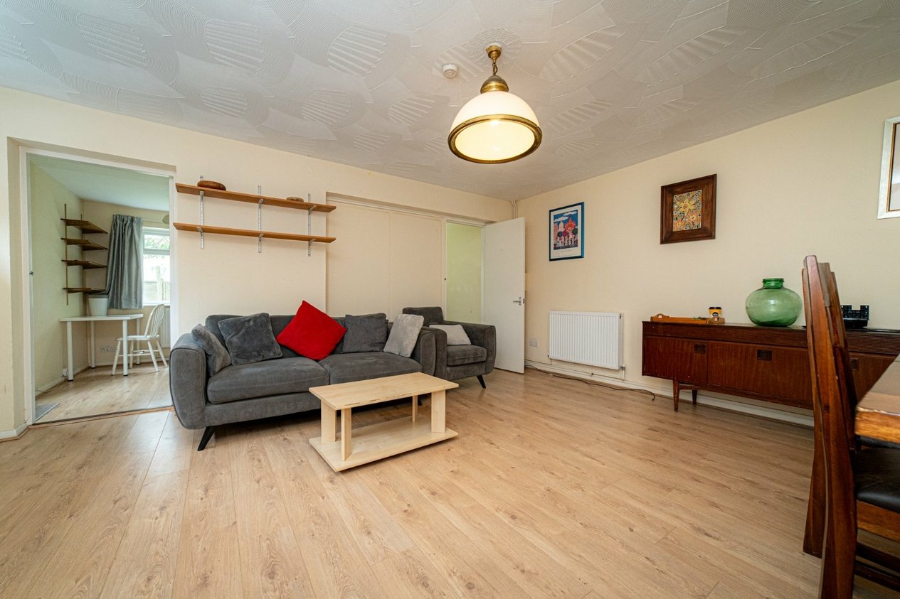 Properties To Let in St Michaels Place Canterbury