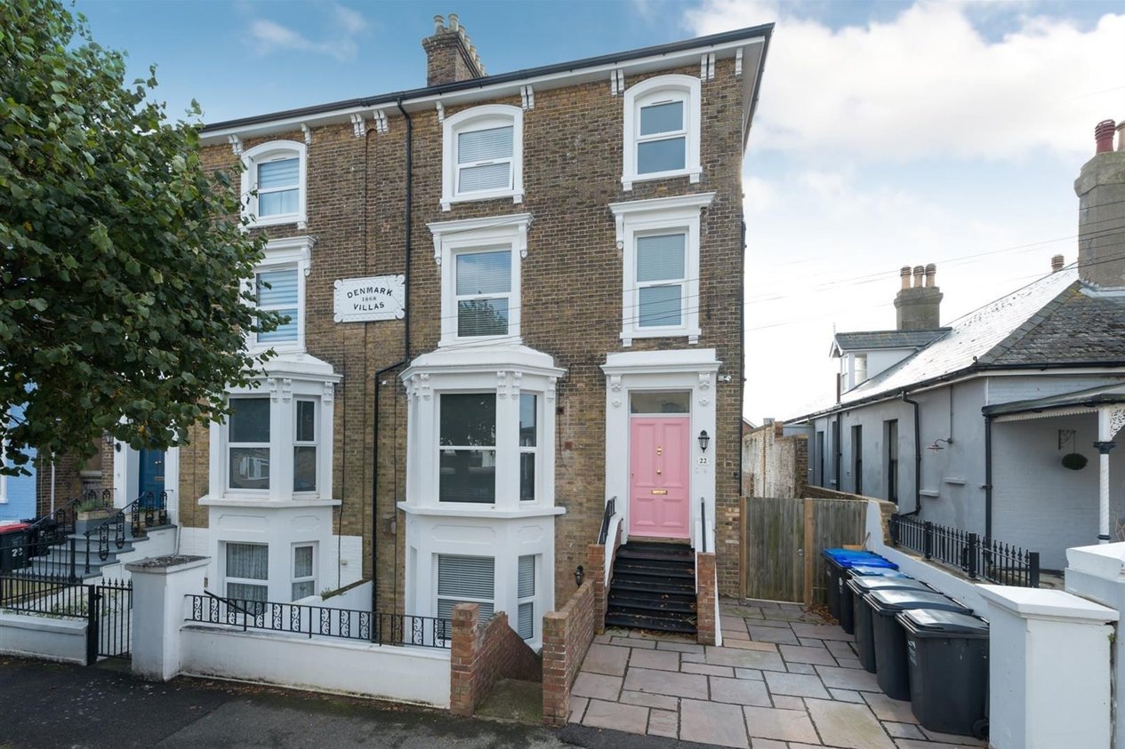 Properties Let Agreed in St. Mildreds Road  22 St. Mildreds Road