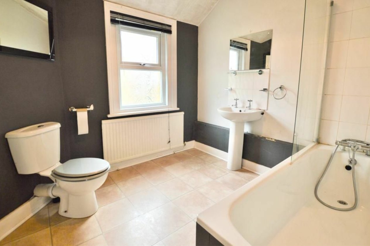 Properties To Let in Station Road 