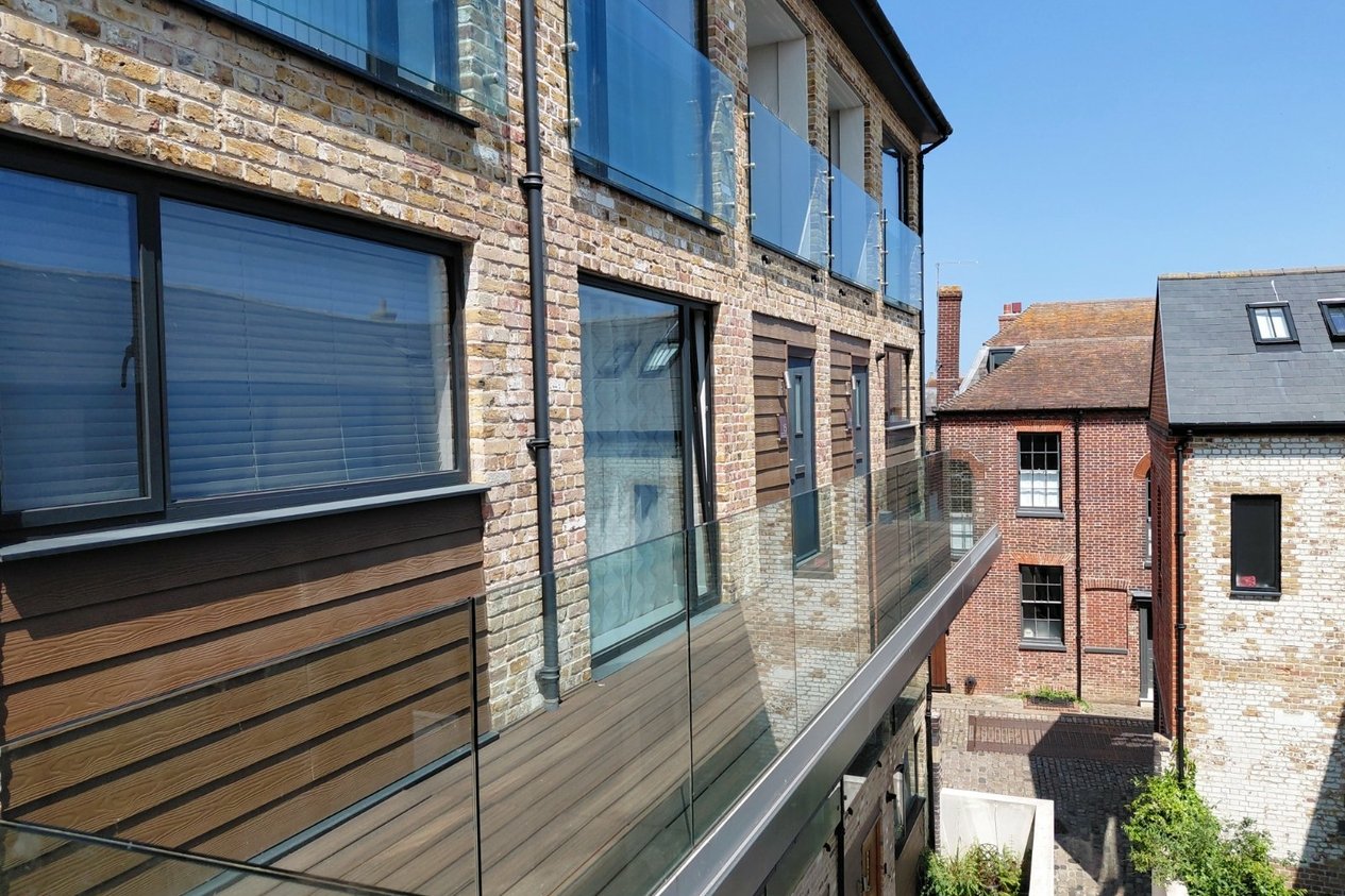 Properties Let Agreed in Stour Street Canterbury