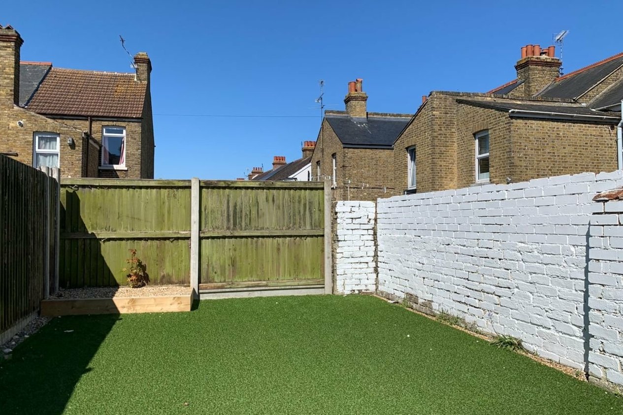 Properties Let Agreed in Studio 1 1 St Davids Road