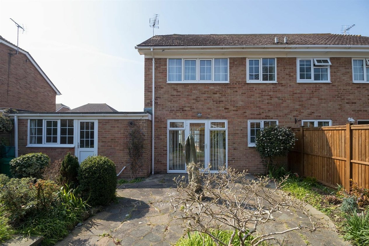 Properties Let Agreed in Sturdy Close  Hythe