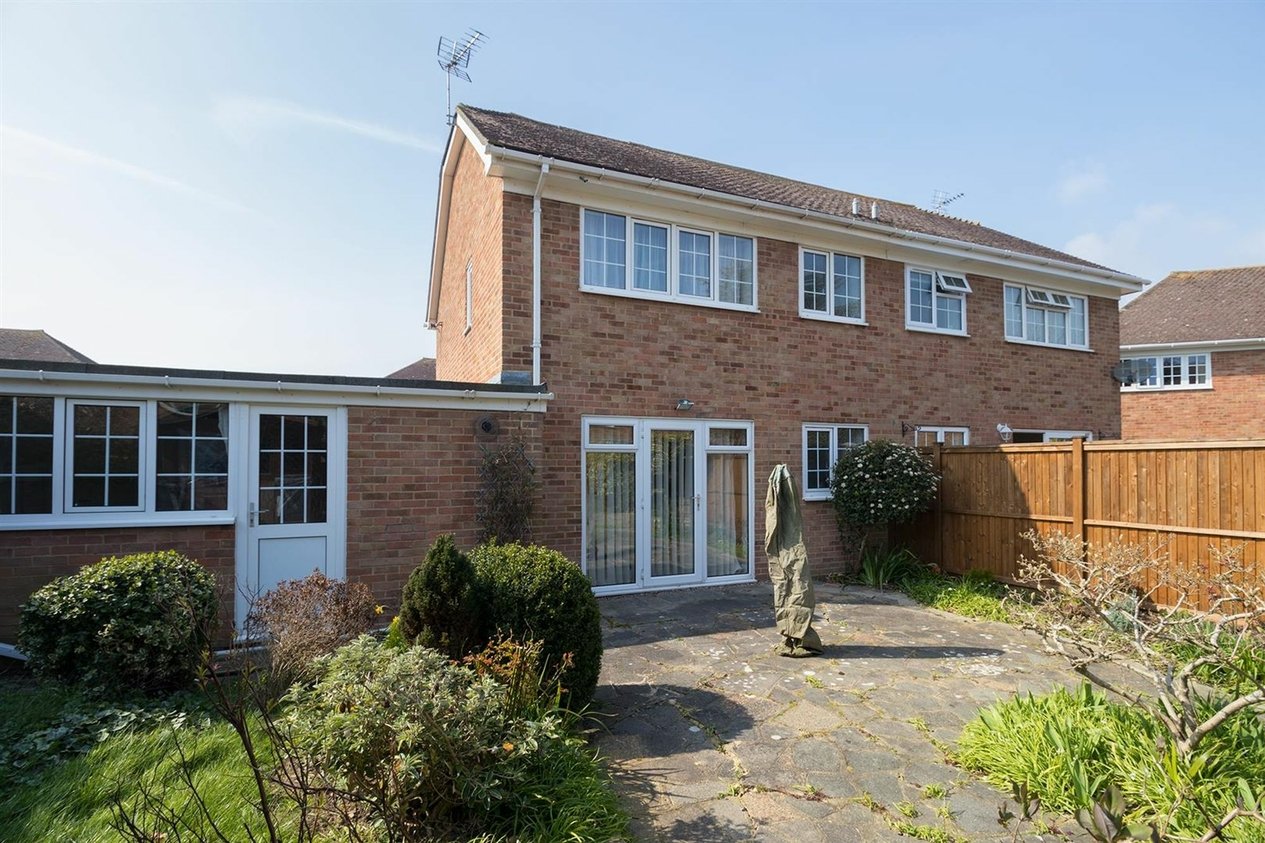 Properties Let Agreed in Sturdy Close  Hythe