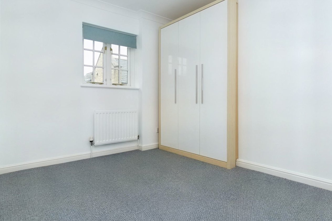 Properties To Let in Swallow Court  Herne Common