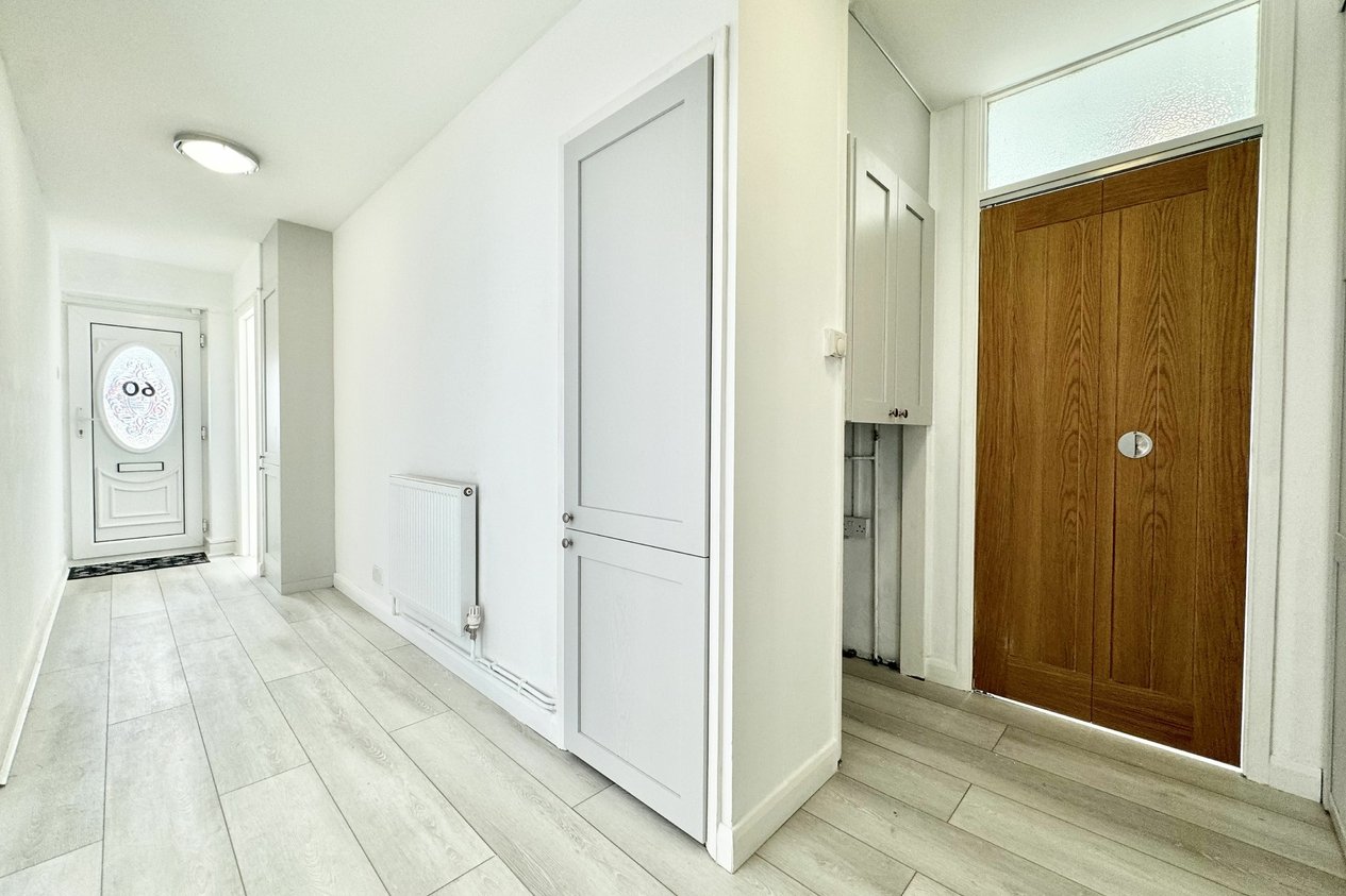 Properties Under Offer in Swinburne Avenue 