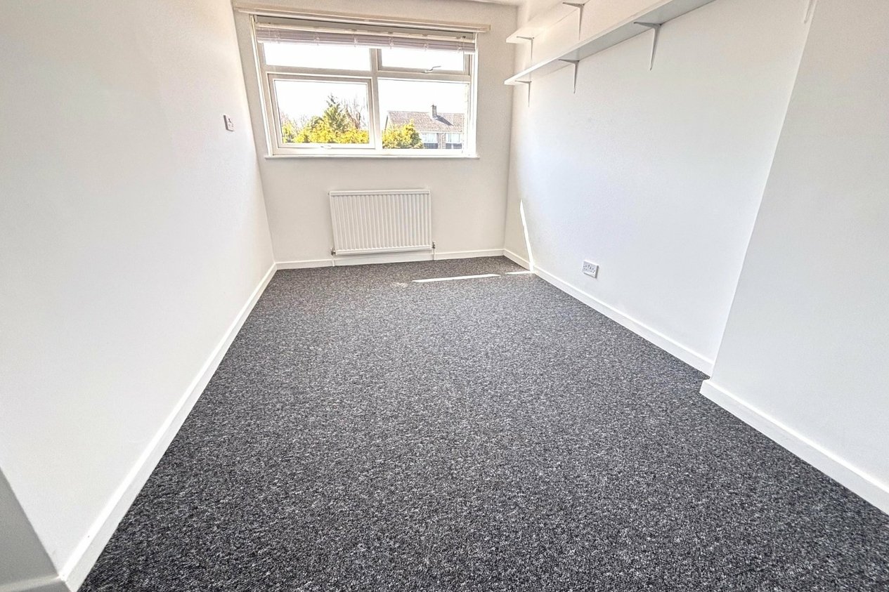 Properties Let in Tenterden Drive Canterbury