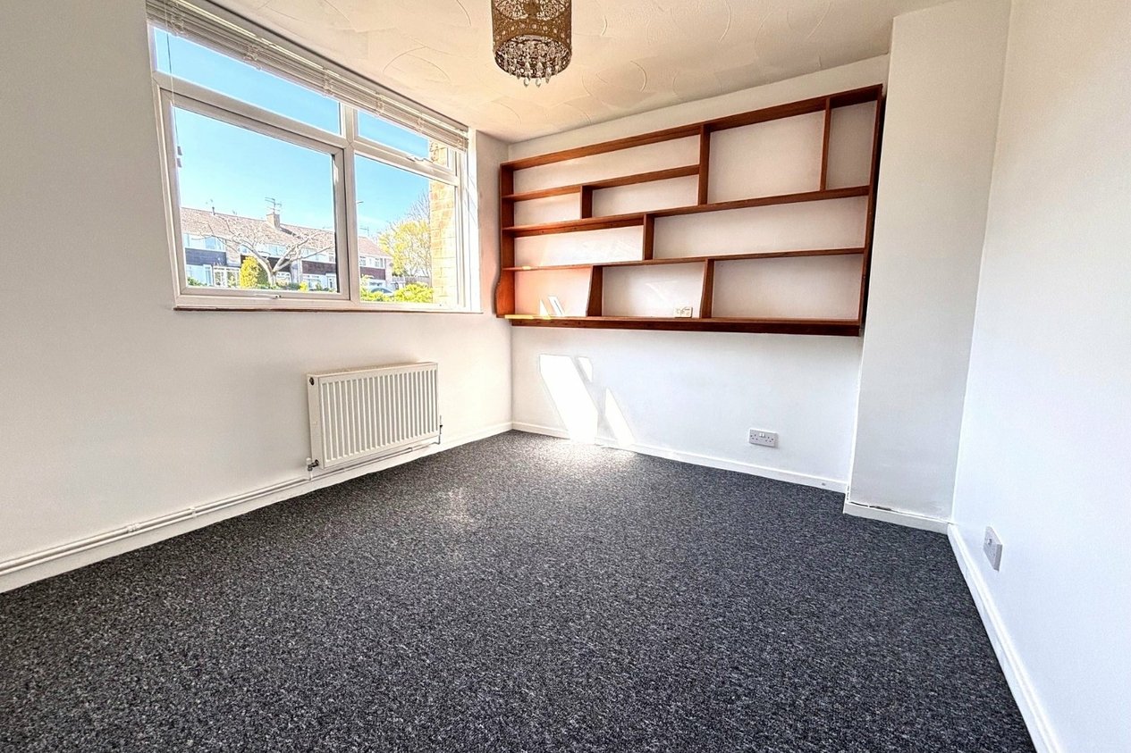 Properties Let in Tenterden Drive Canterbury