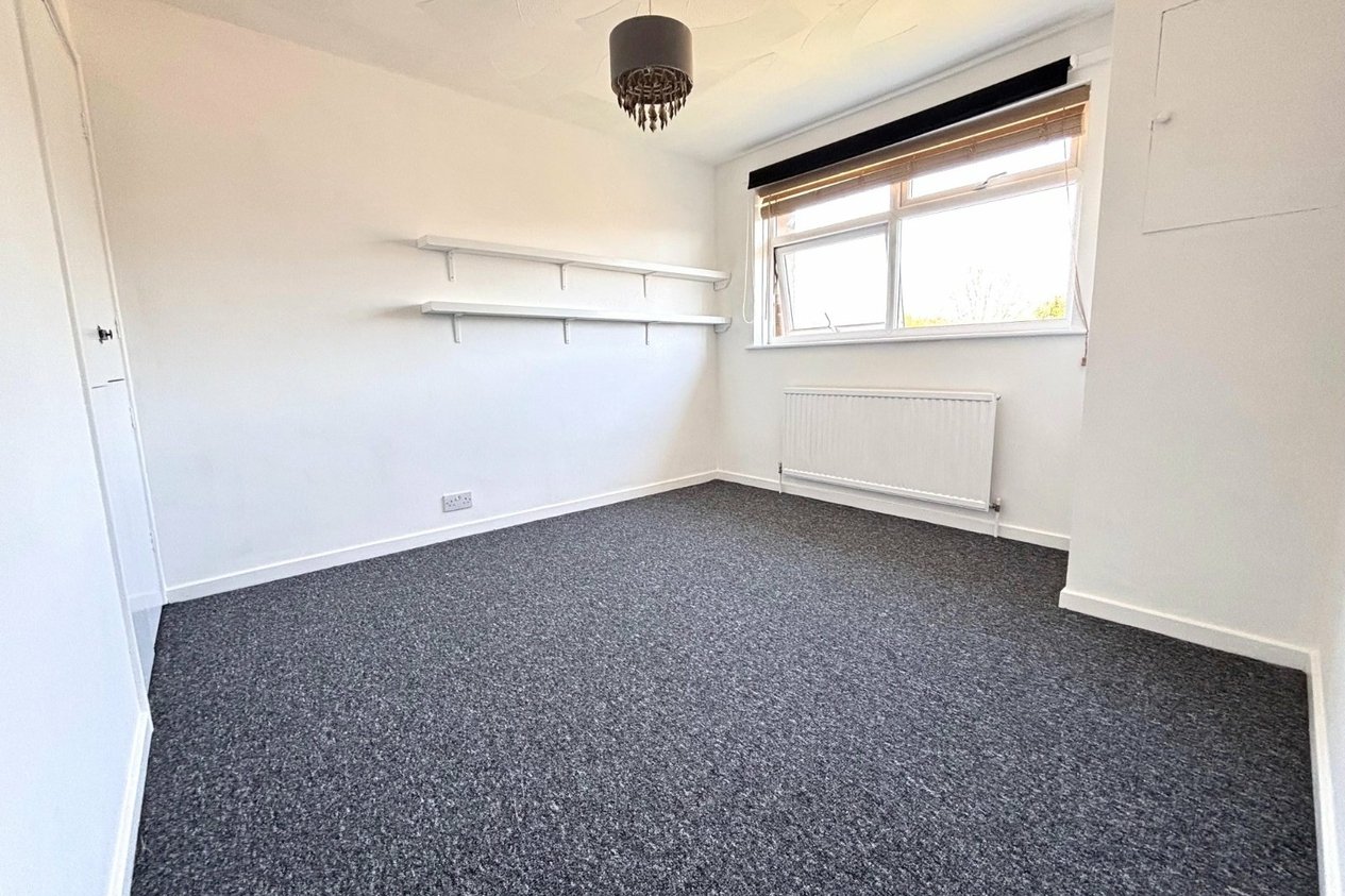 Properties Let in Tenterden Drive Canterbury