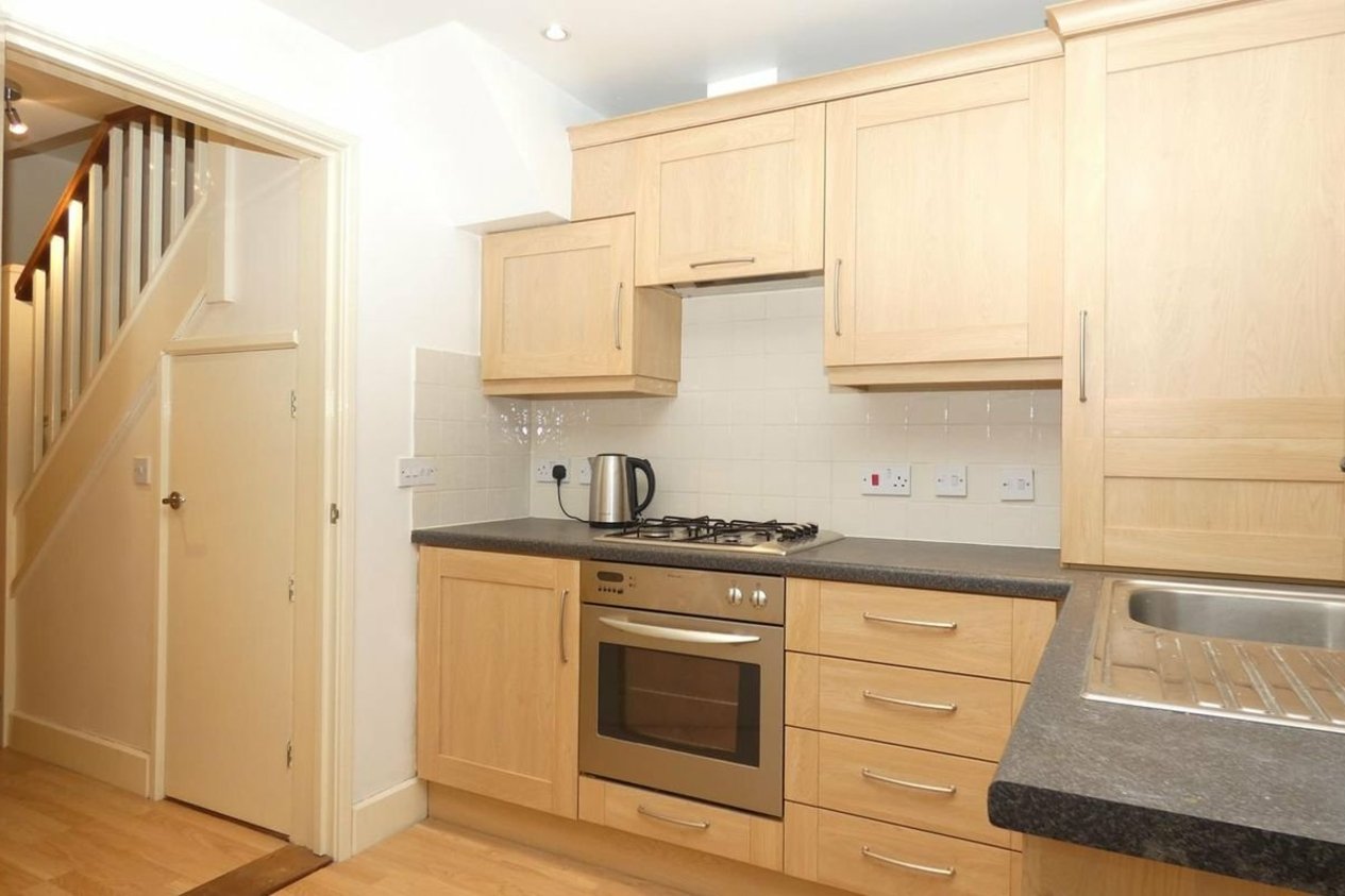 Properties To Let in The Barges Tower Parade