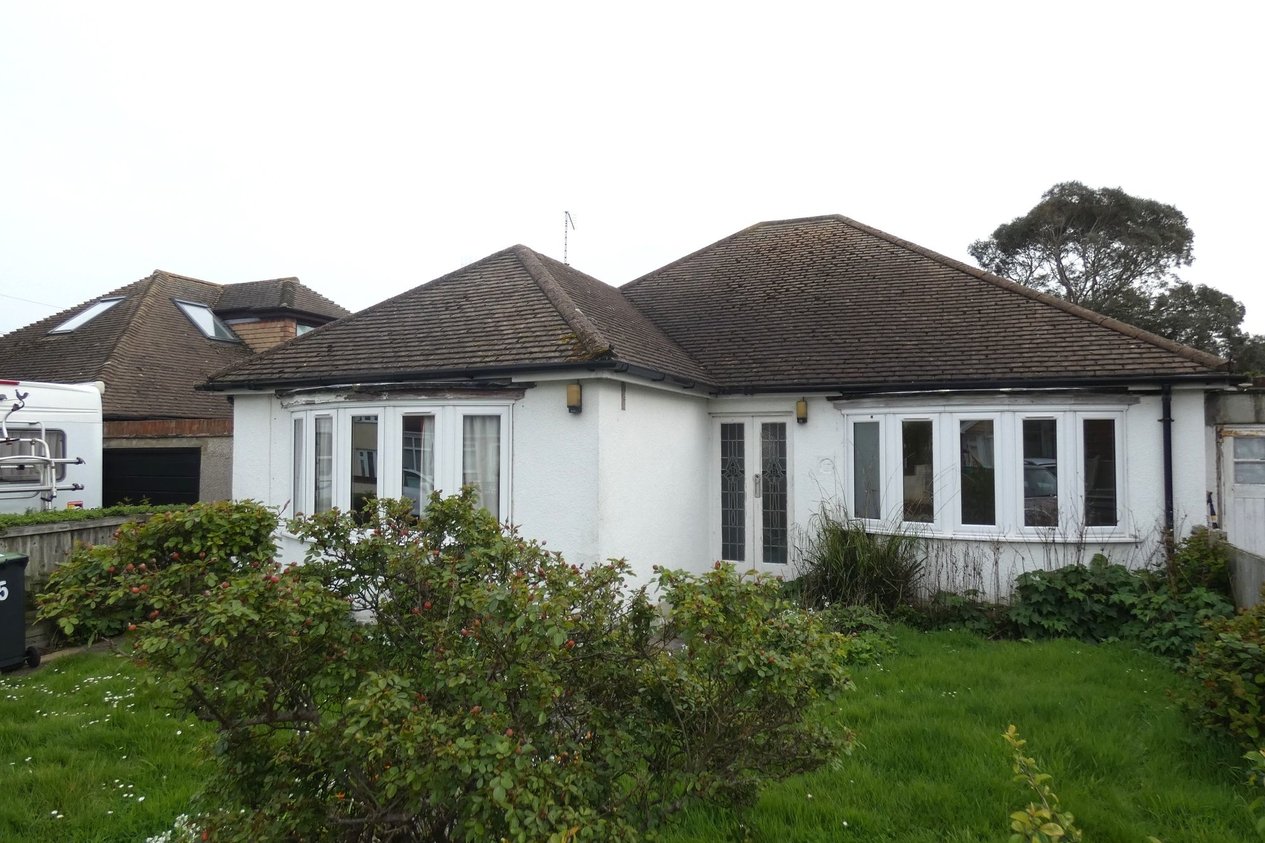 Bungalow Detached to rent in The Broadway,Herne Bay Miles & Barr