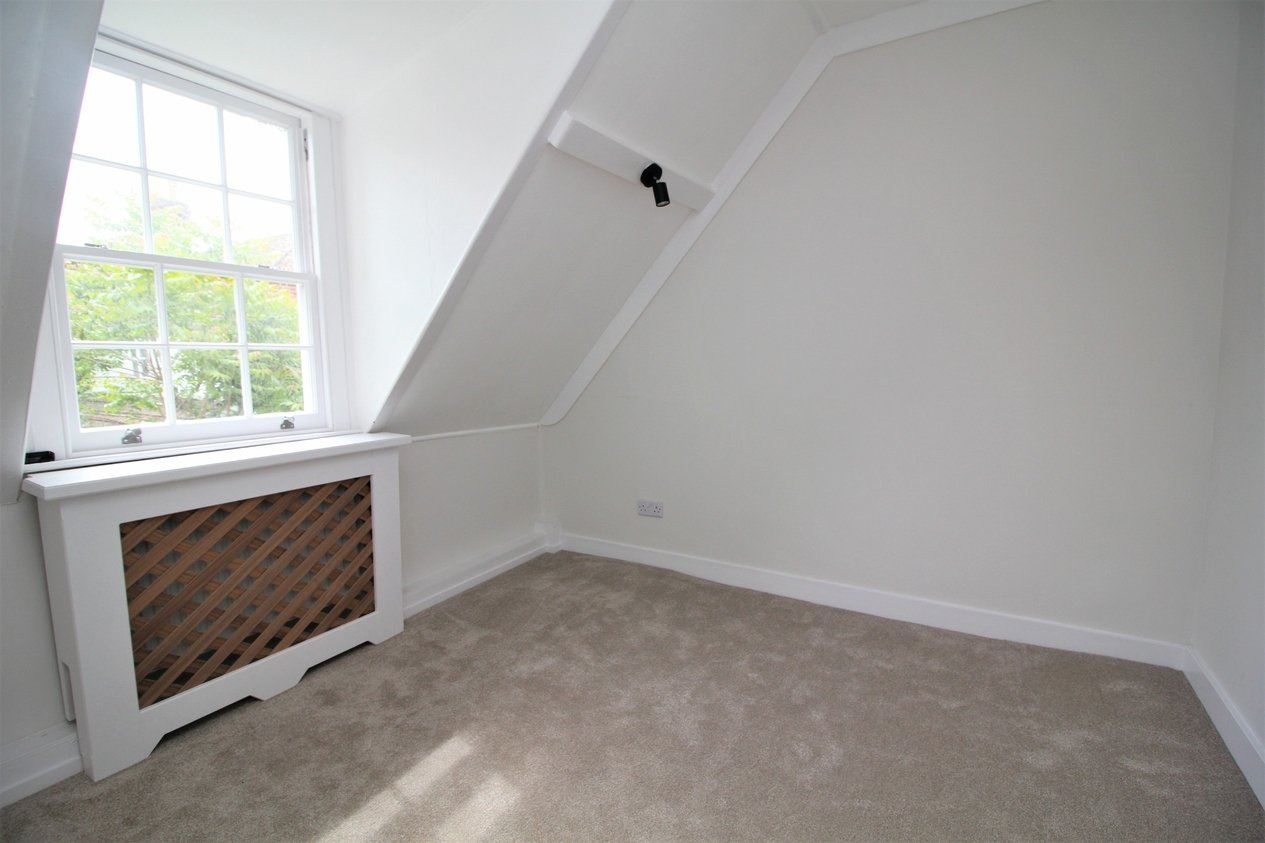 Properties Under Offer in The Length St Nicholas at Wade