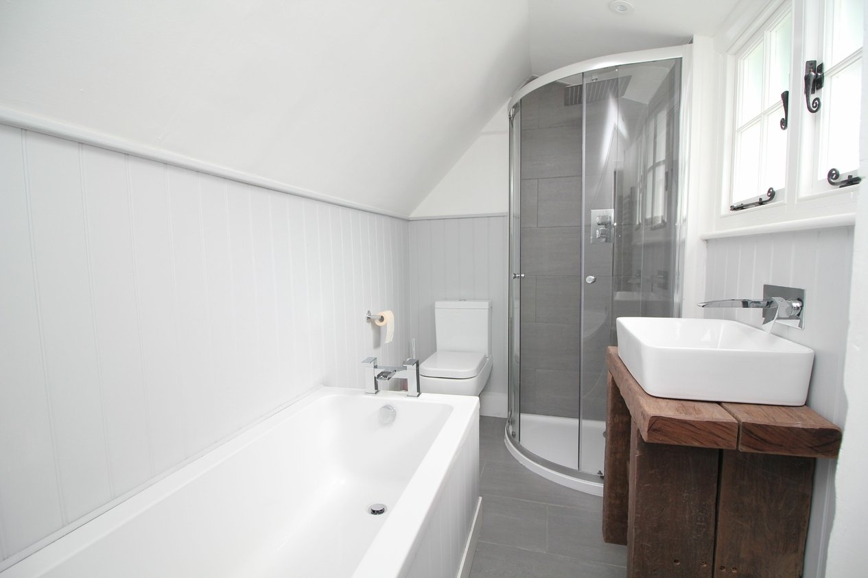 Properties Under Offer in The Length St Nicholas at Wade