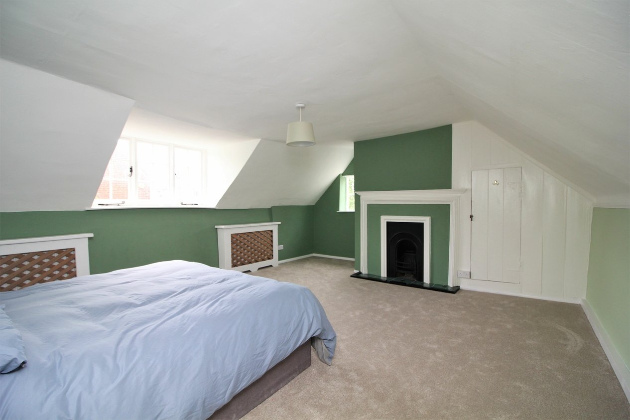 Properties Under Offer in The Length St Nicholas at Wade