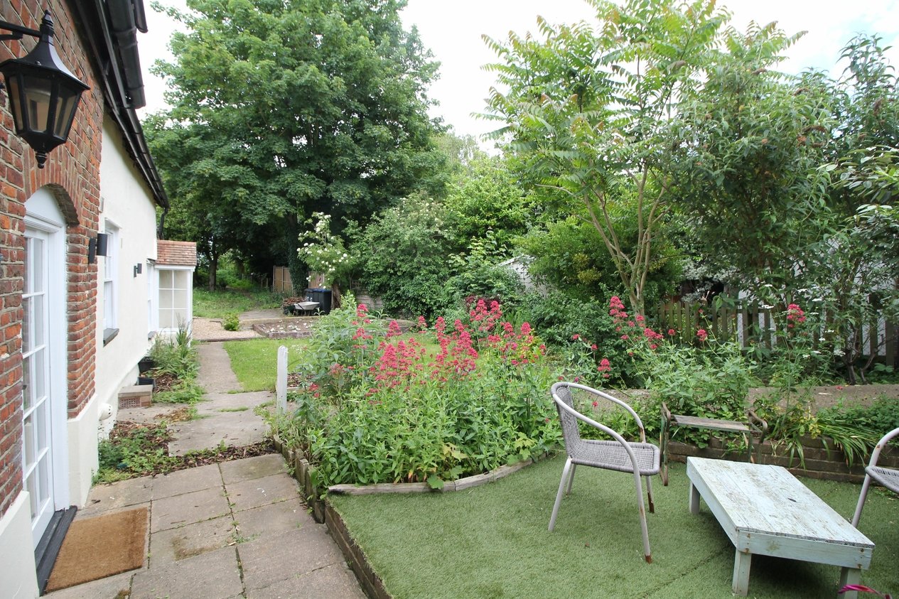 Properties Under Offer in The Length St Nicholas at Wade