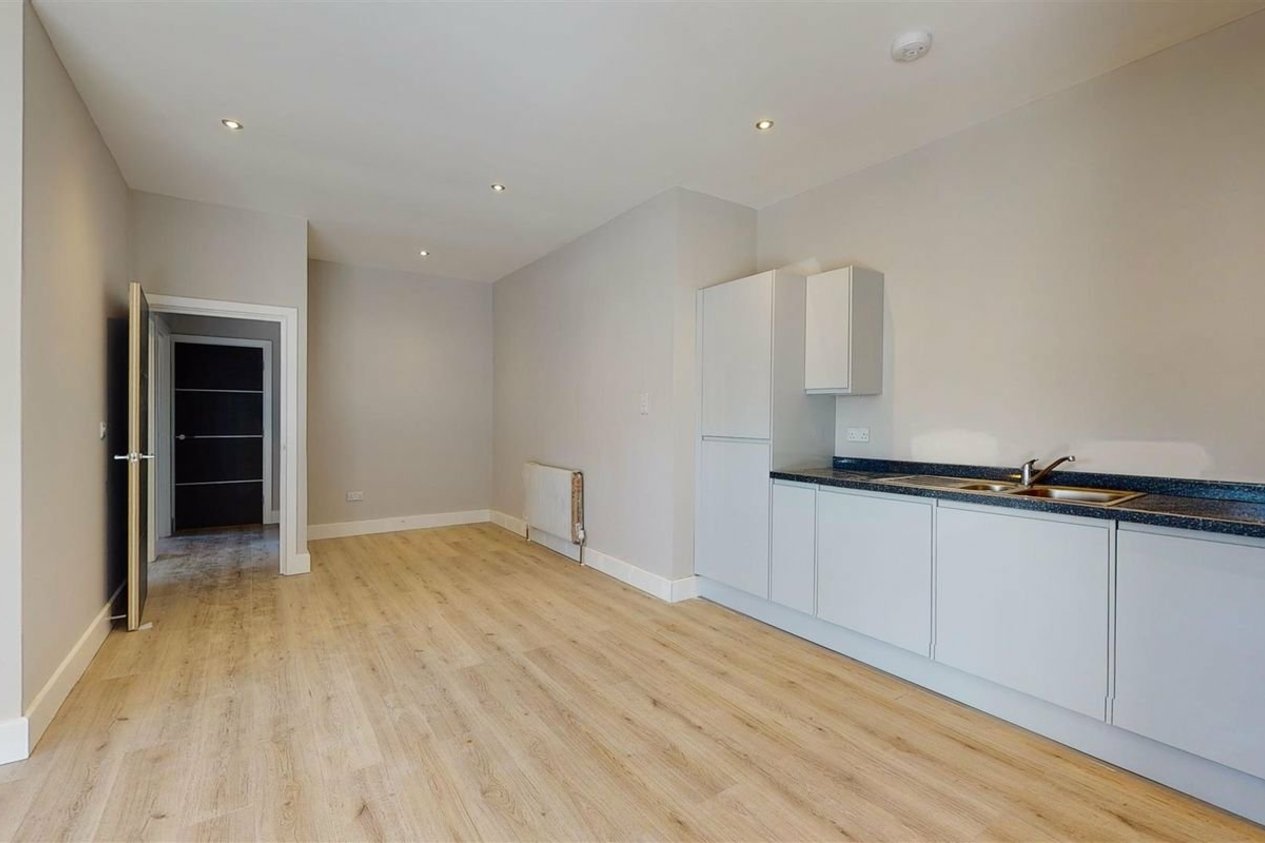 Properties To Let in The Paper Mill Crabble Hill