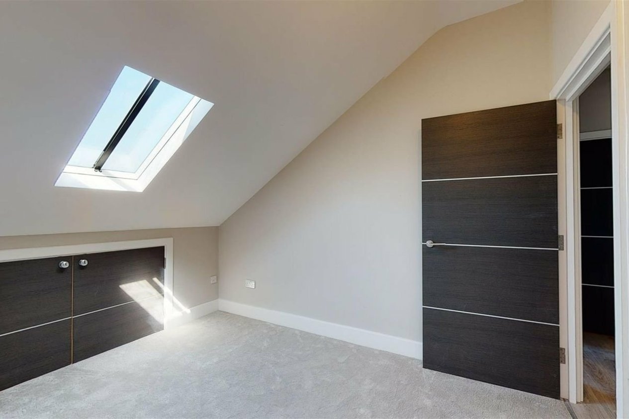 Properties To Let in The Paper Mill Crabble Hill