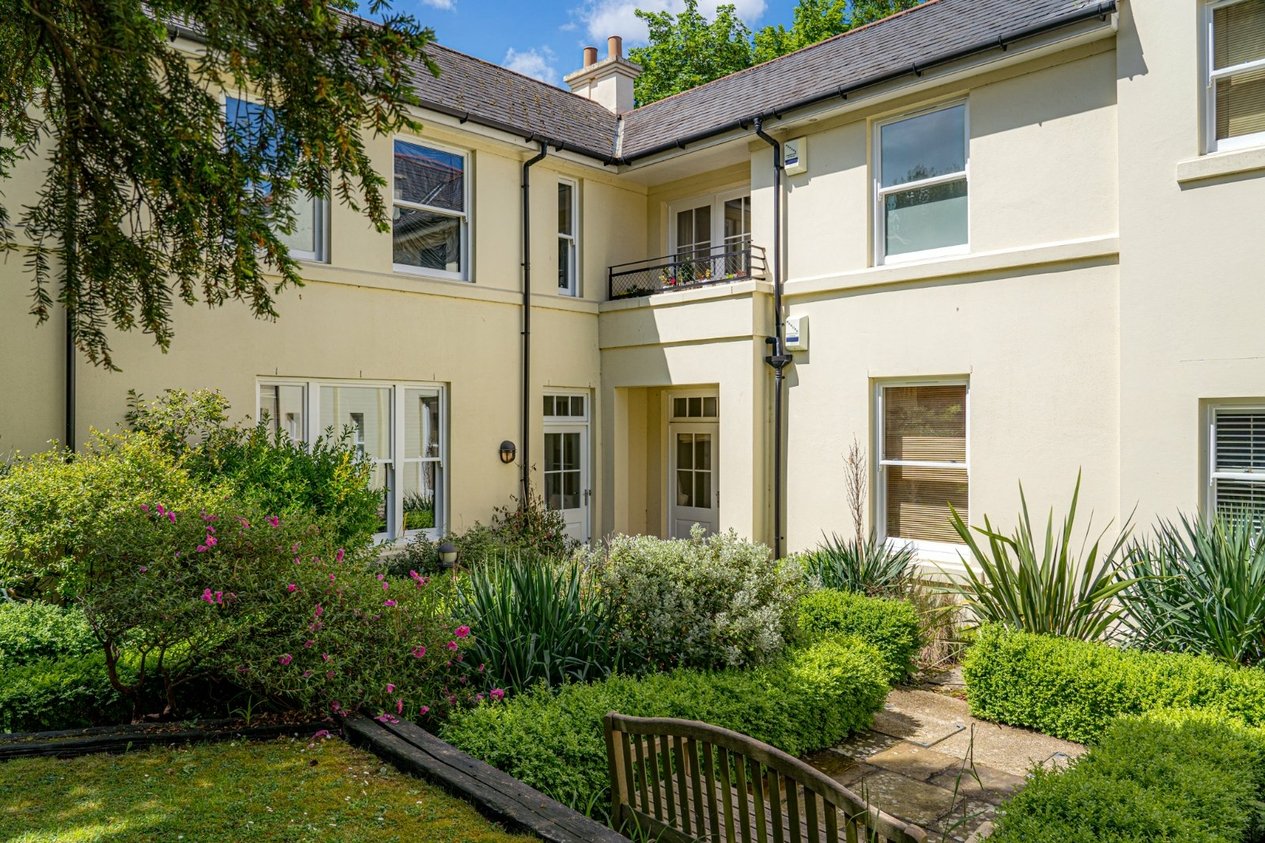 Properties Let Agreed in The Pines Puckle Lane