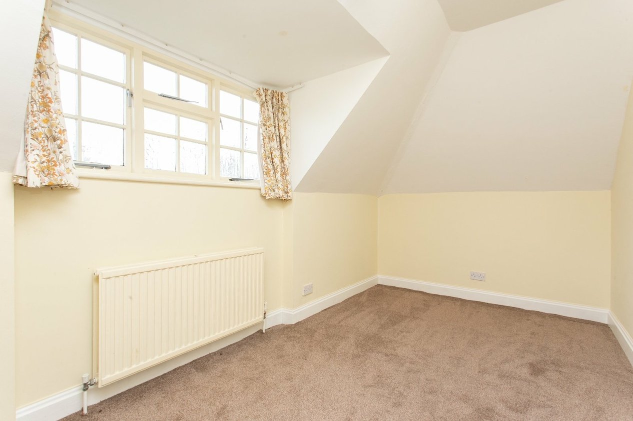 Properties To Let in The Pump House Hardres Court