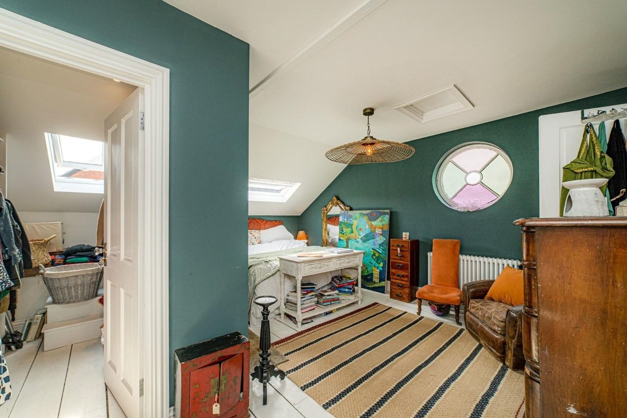Properties To Let in The Street  Ash