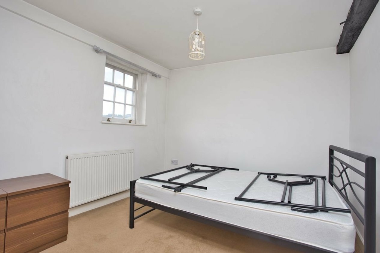 Properties Let in Timber Section London Road
