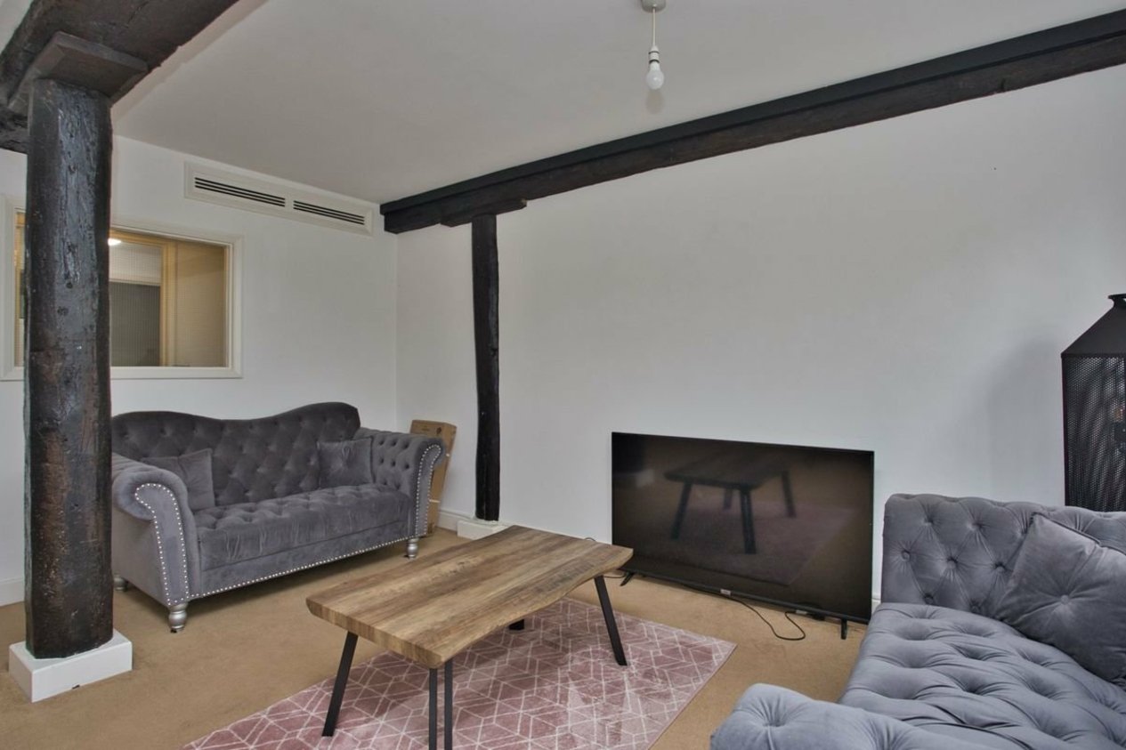 Properties Let in Timber Section London Road