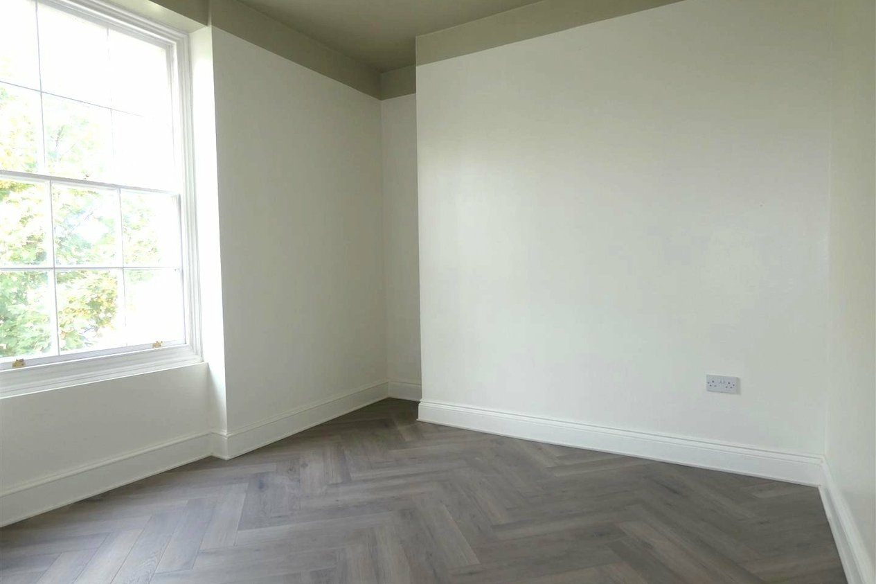 Properties To Let in Trinity Square Margate