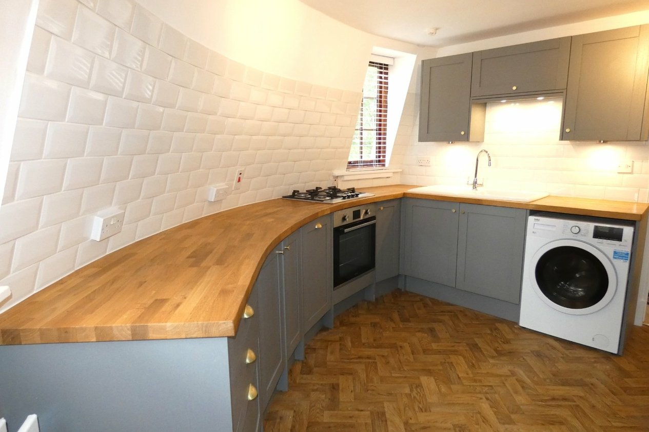 Properties To Let in Upper Roundel Park Road Faversham