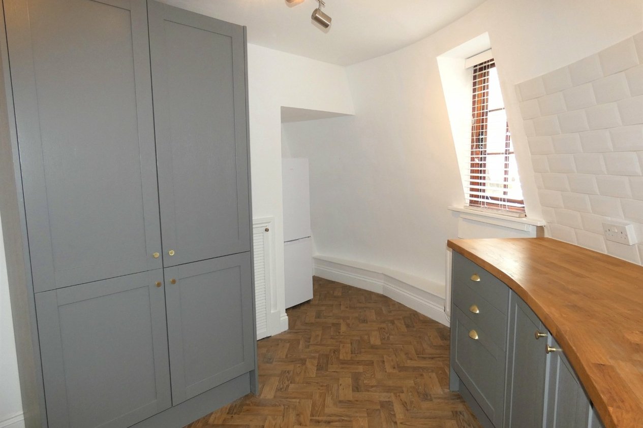 Properties To Let in Upper Roundel Park Road Faversham