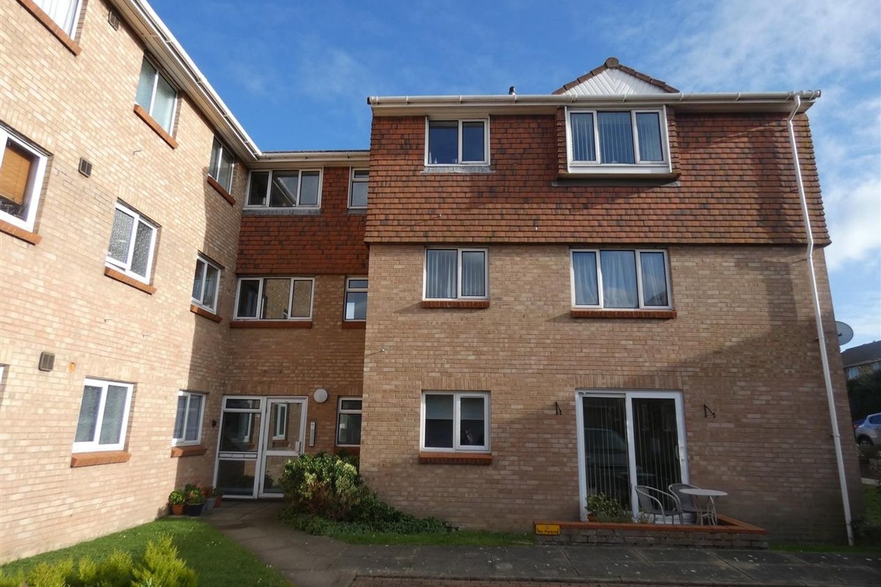 Properties Let Agreed in Waltham Close  Cliftonville