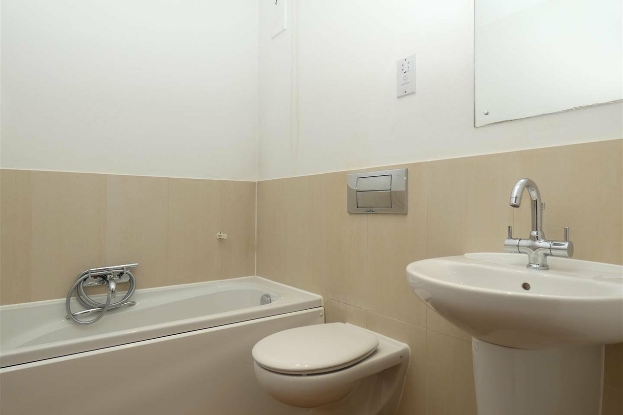 Properties Let in Waters Edge Barton Mill Road