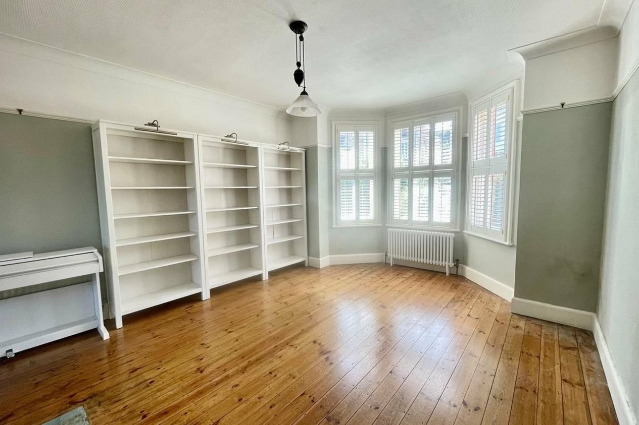 Properties Let Agreed in Wear Bay Crescent Folkestone
