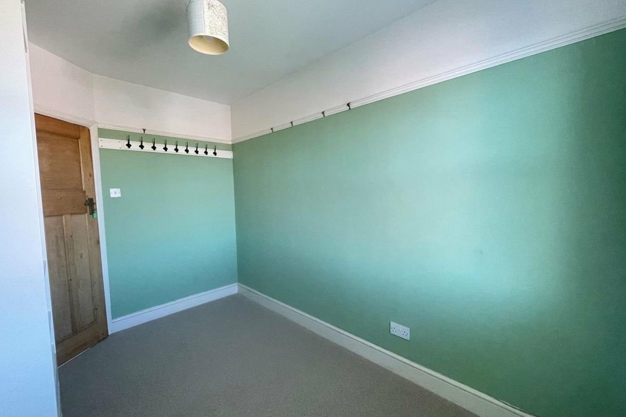 Properties Let Agreed in Wear Bay Crescent Folkestone
