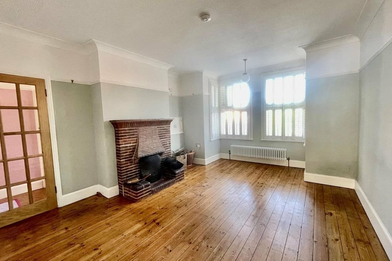 Properties Let Agreed in Wear Bay Crescent Folkestone