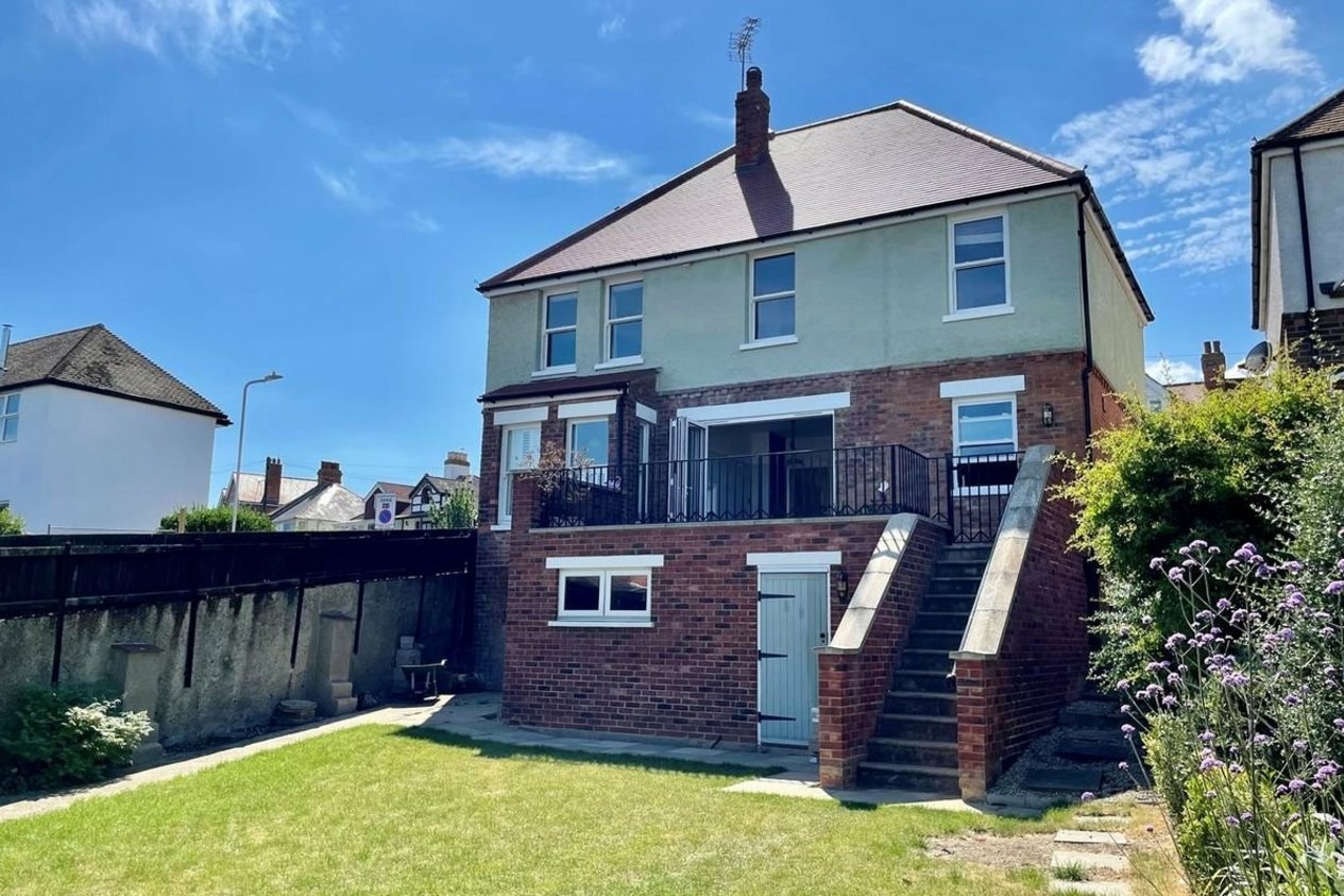 Properties Let Agreed in Wear Bay Crescent Folkestone
