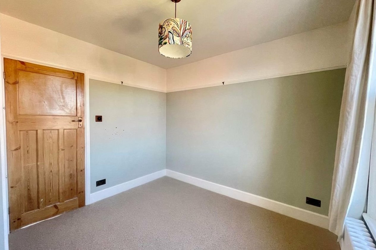 Properties Let Agreed in Wear Bay Crescent Folkestone