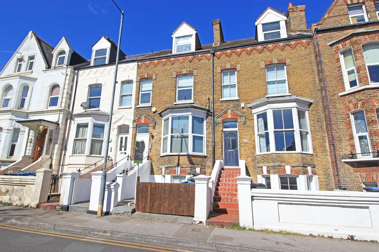 Properties To Let in West Cliff Road 