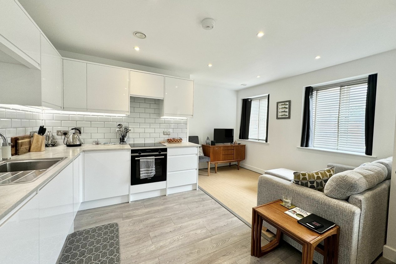 Properties Under Offer in Westbrook Gardens 