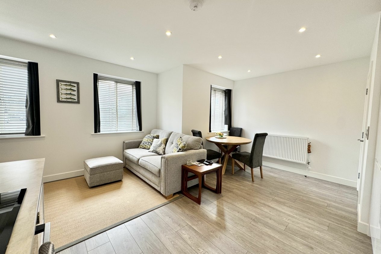 Properties Under Offer in Westbrook Gardens 