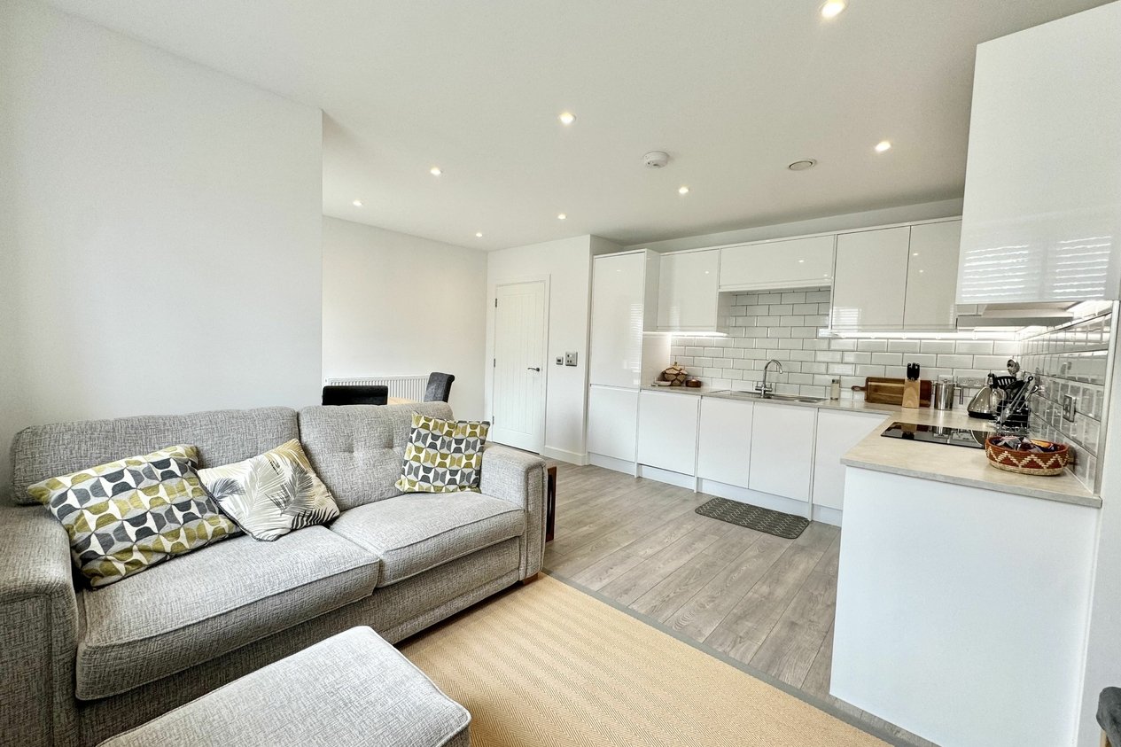 Properties Under Offer in Westbrook Gardens 